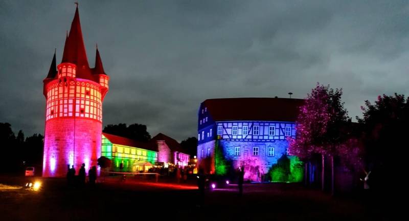 Neustadt 750 - „Neustadt leuchtet“ zog hunderte Besucher an